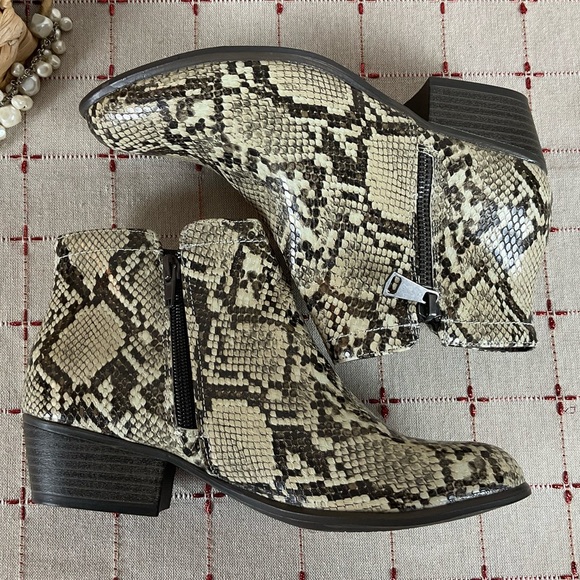 UnionBay “Tabby” Snakeskin Embossed Faux Leather Ankle Boots Women’s Sz 6 NWOB - Picture 6 of 8